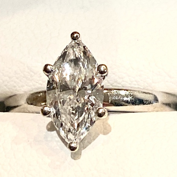 Wedding Ring_Engagement Ring_Lab Diamond_1ct Marquise Brilliant 1.06_WhtGld14kt - Picture 4 of 8